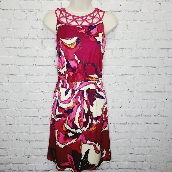 ANTONIO MELANI Dresses & Skirts - Antonio Melani Pretty Dress